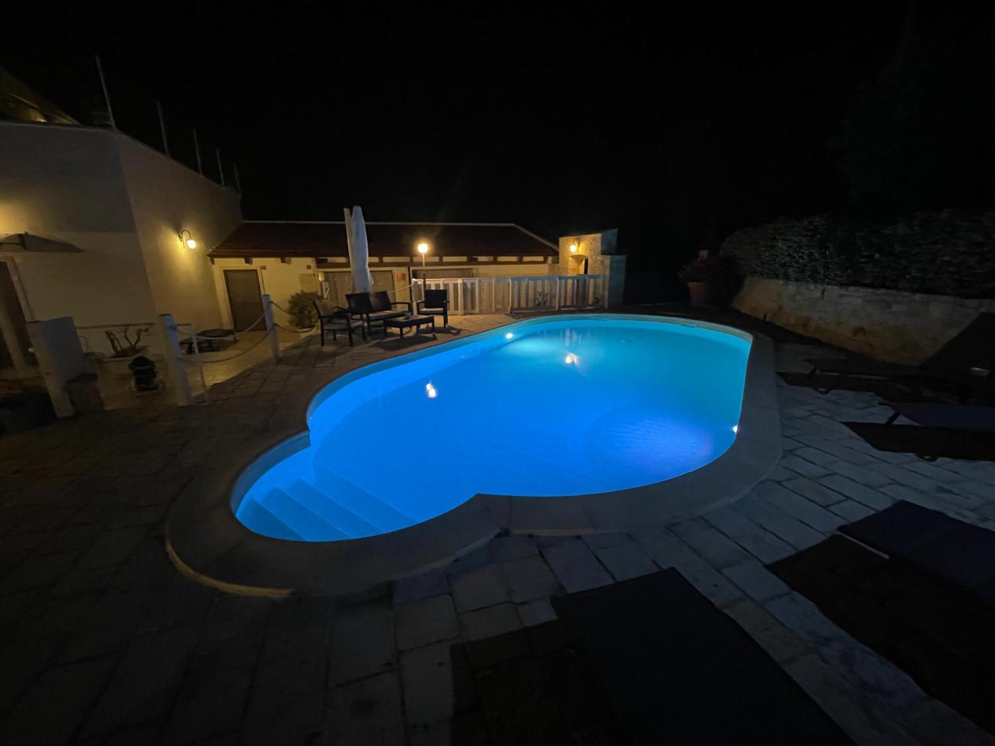 La Dimora Gigante Bed and Breakfast Castellana Grotte Exteriör bild