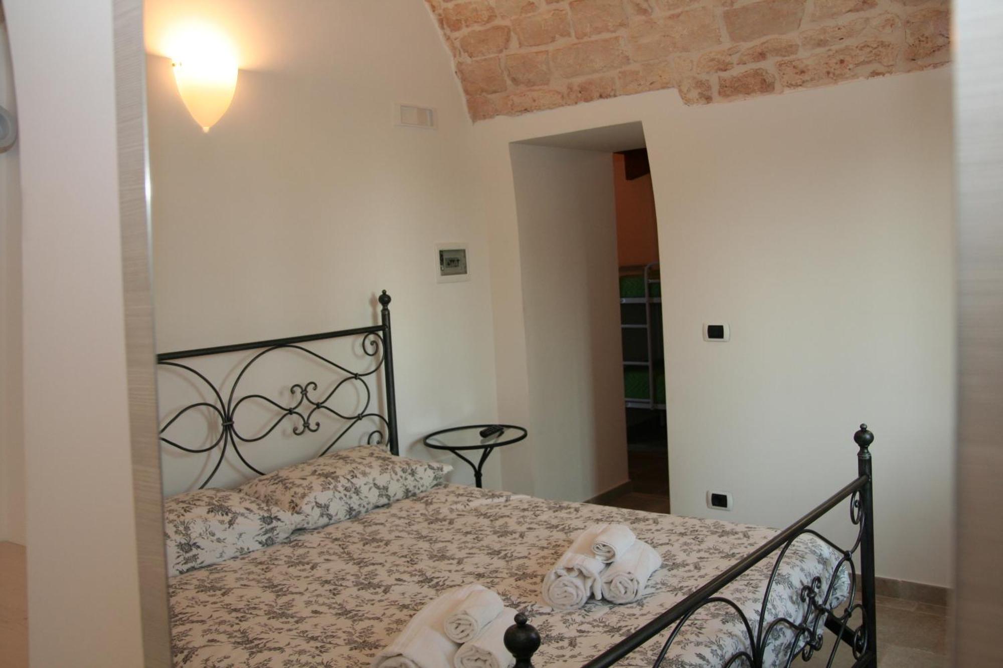 La Dimora Gigante Bed and Breakfast Castellana Grotte Rum bild